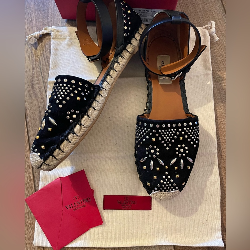 Authentic Valentino Garavani Rockstud Espadrille 37 (7) Shoe Sandal